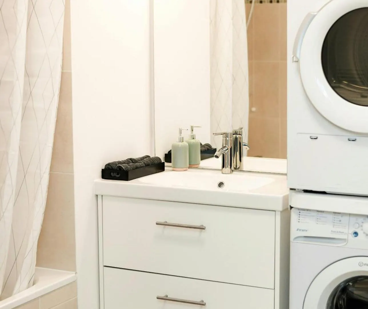 Cocon Prestige Lyonnais : Securite Et Commodites Venissieux Apartment